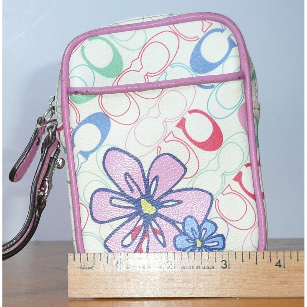 Extremely Rare VTG Coach Y2K Pop Floral Monogram C Digital Camera Wristlet Pouch - Picture 3 of 6